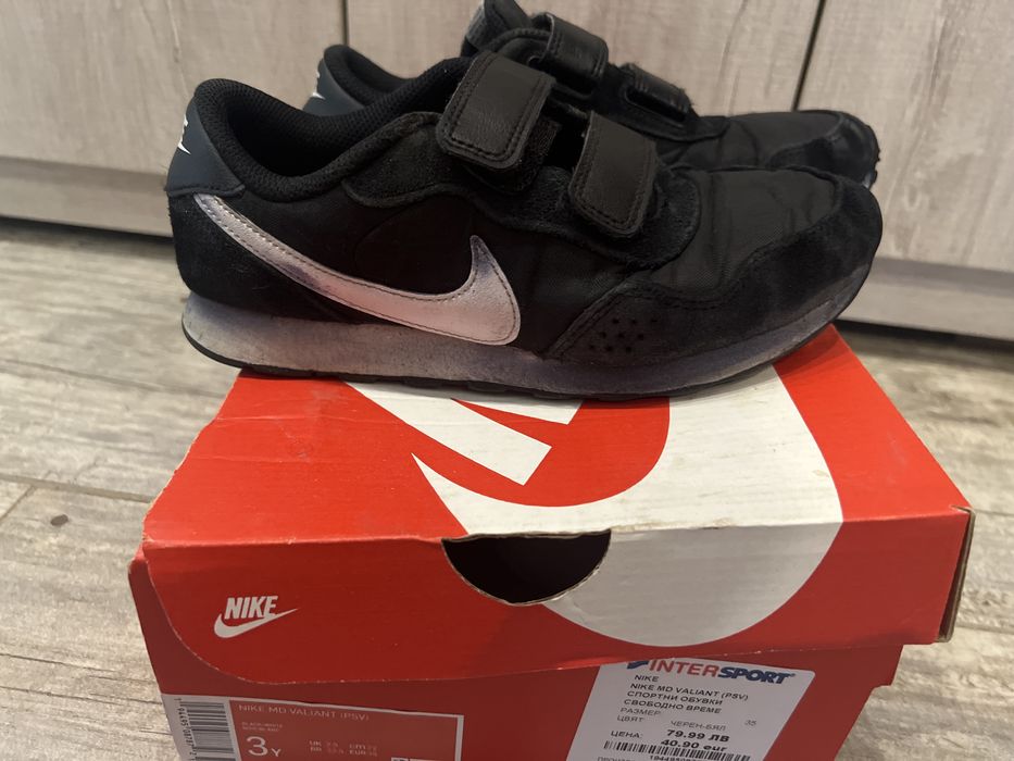 Маратонкк Nike 35 номер