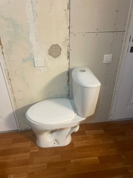 Продается унитаз