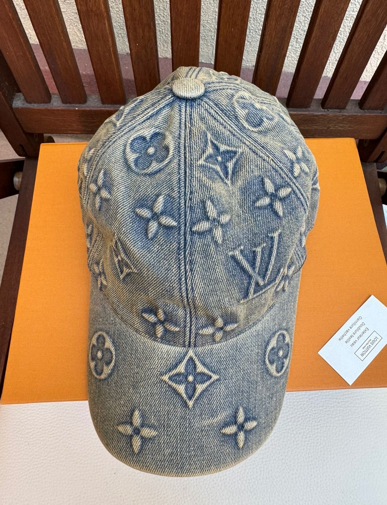 Sapca originala Louis Vuitton LV Monogram Washed Denim noua