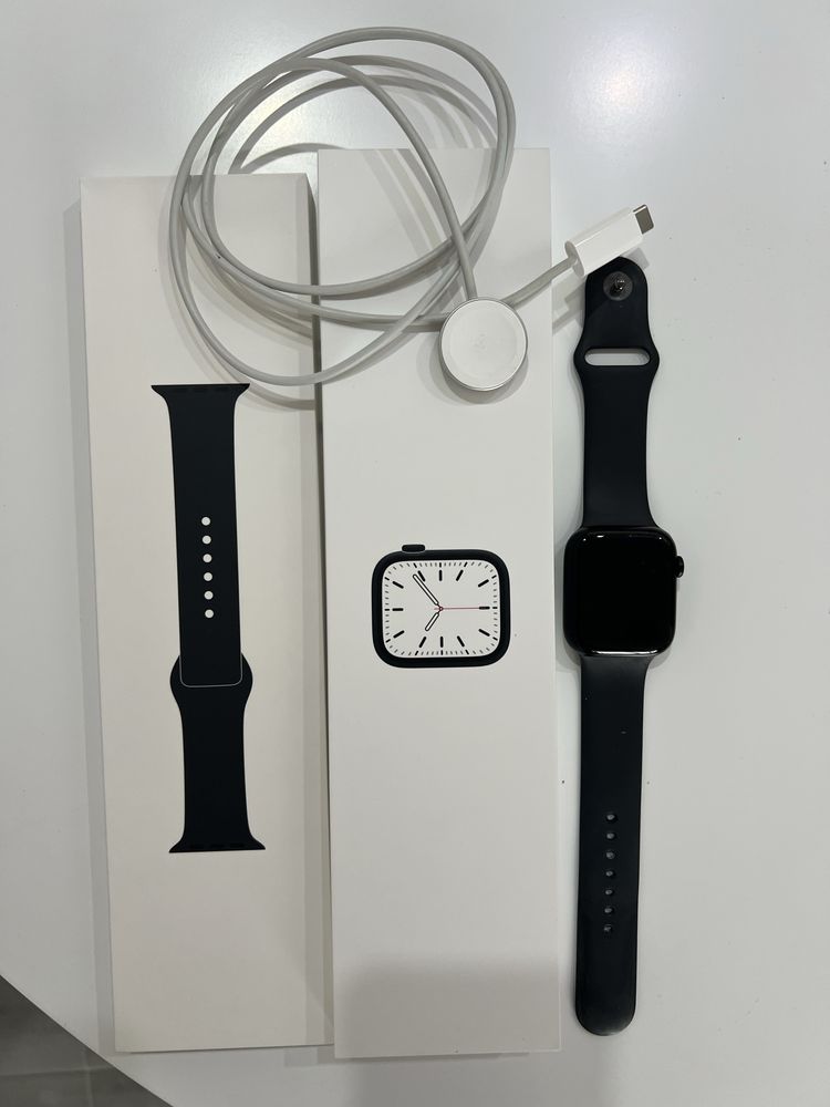 Apple Watch 7, 45 mm, midnight