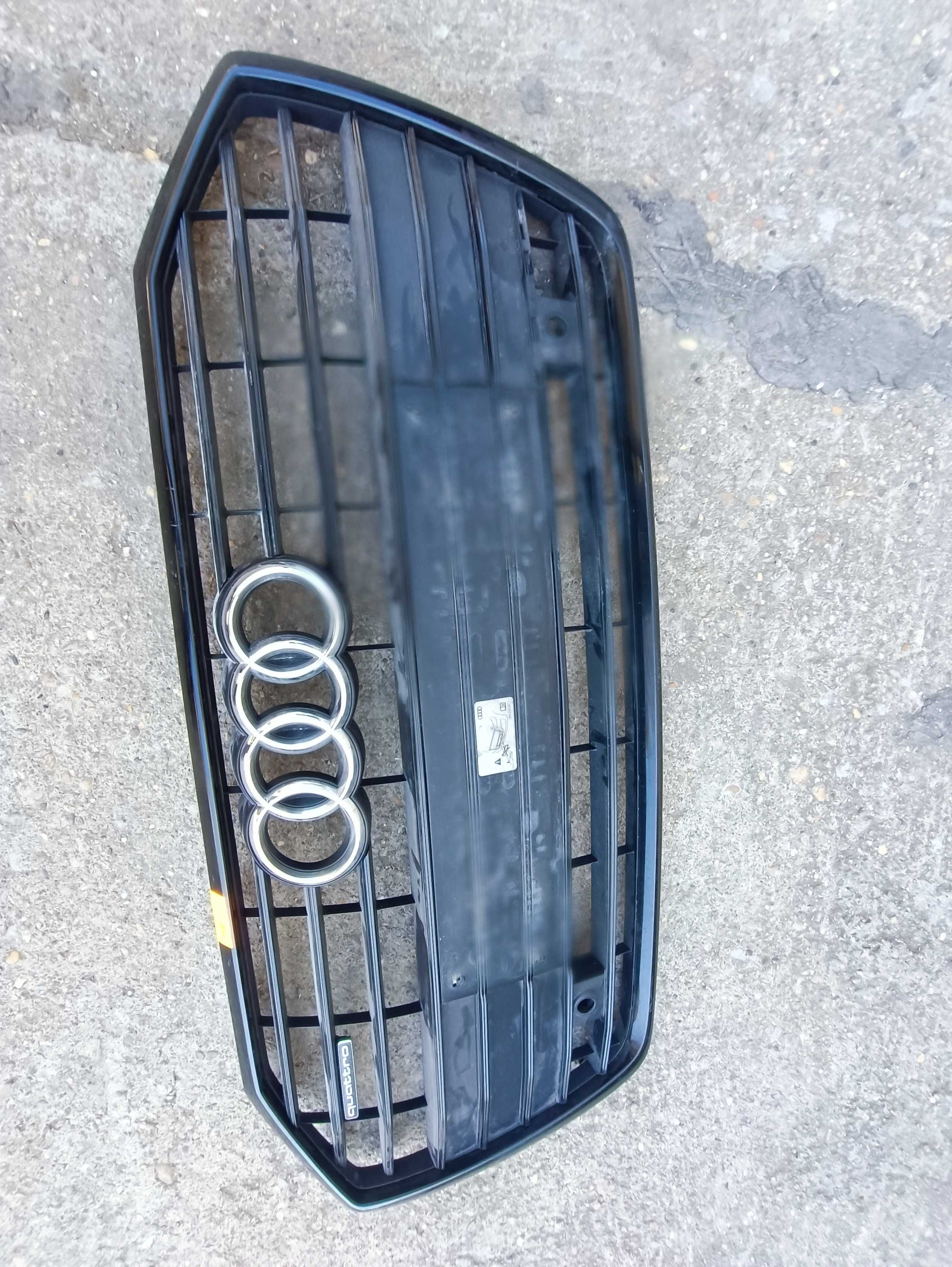 решетка (маска) предна броня Ауди Audi A6 C8 2019-23