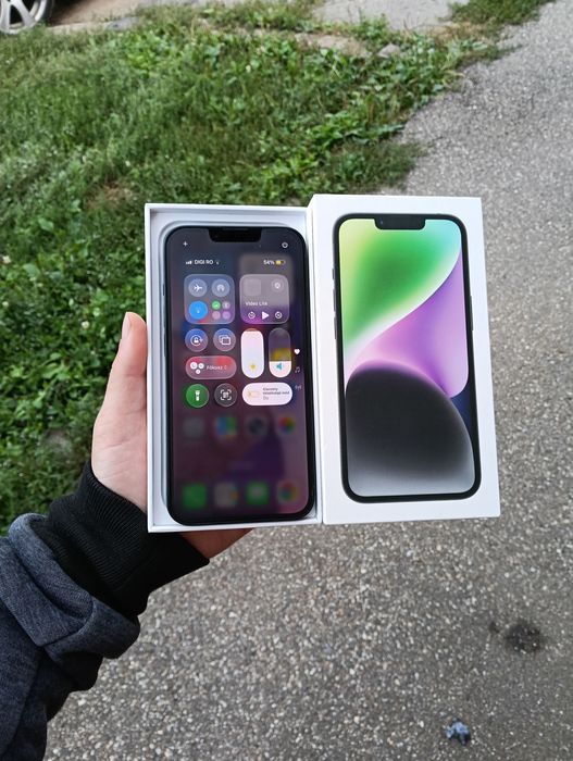 iPhone 14 vând sau schimb
