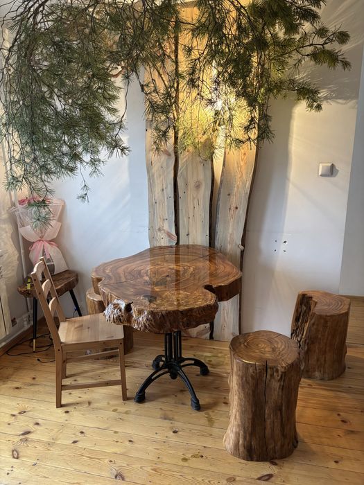 Столы из спила карагача, массива сосны