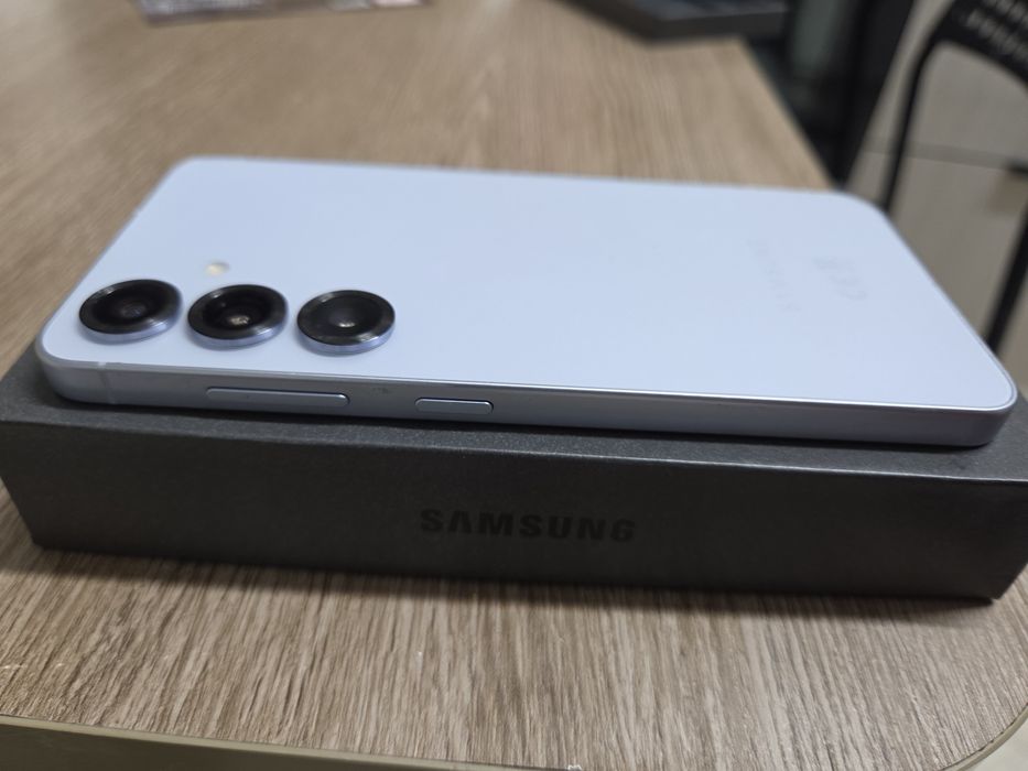 S25 Samsung  albastru deschis