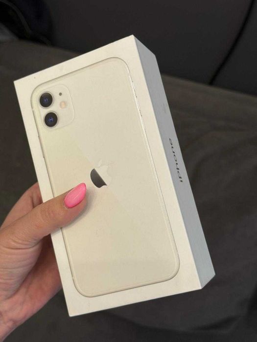 Айфон 11 в отличном состоянии с эмиратов