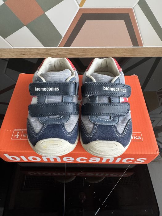 Обувки за прохождане Biomecanics 22