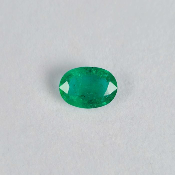 Естествен изумруд 2.39 ct