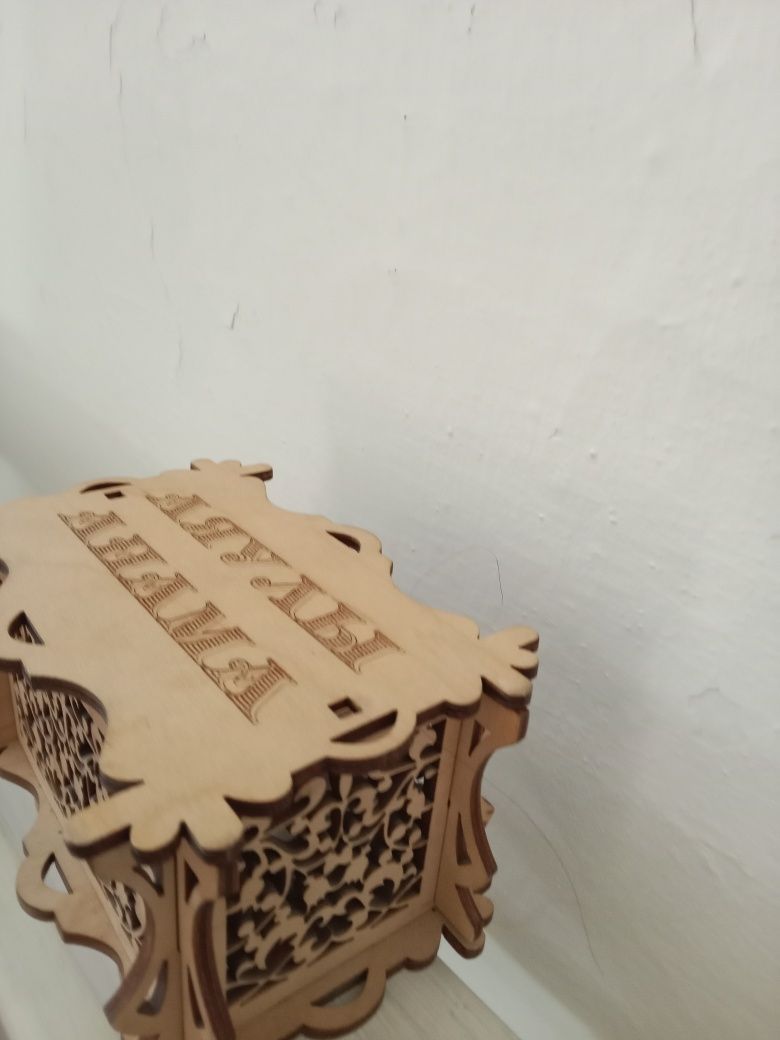 Сувенир шкатулка из дерева