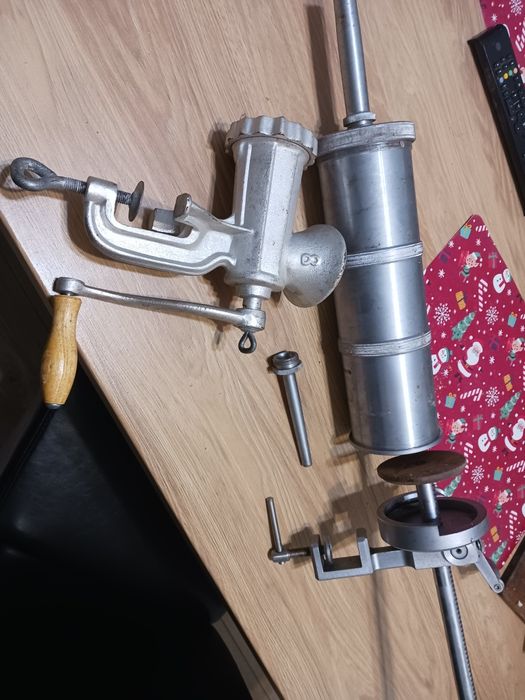 Vand carnatar inox si masina de tocat nr 5