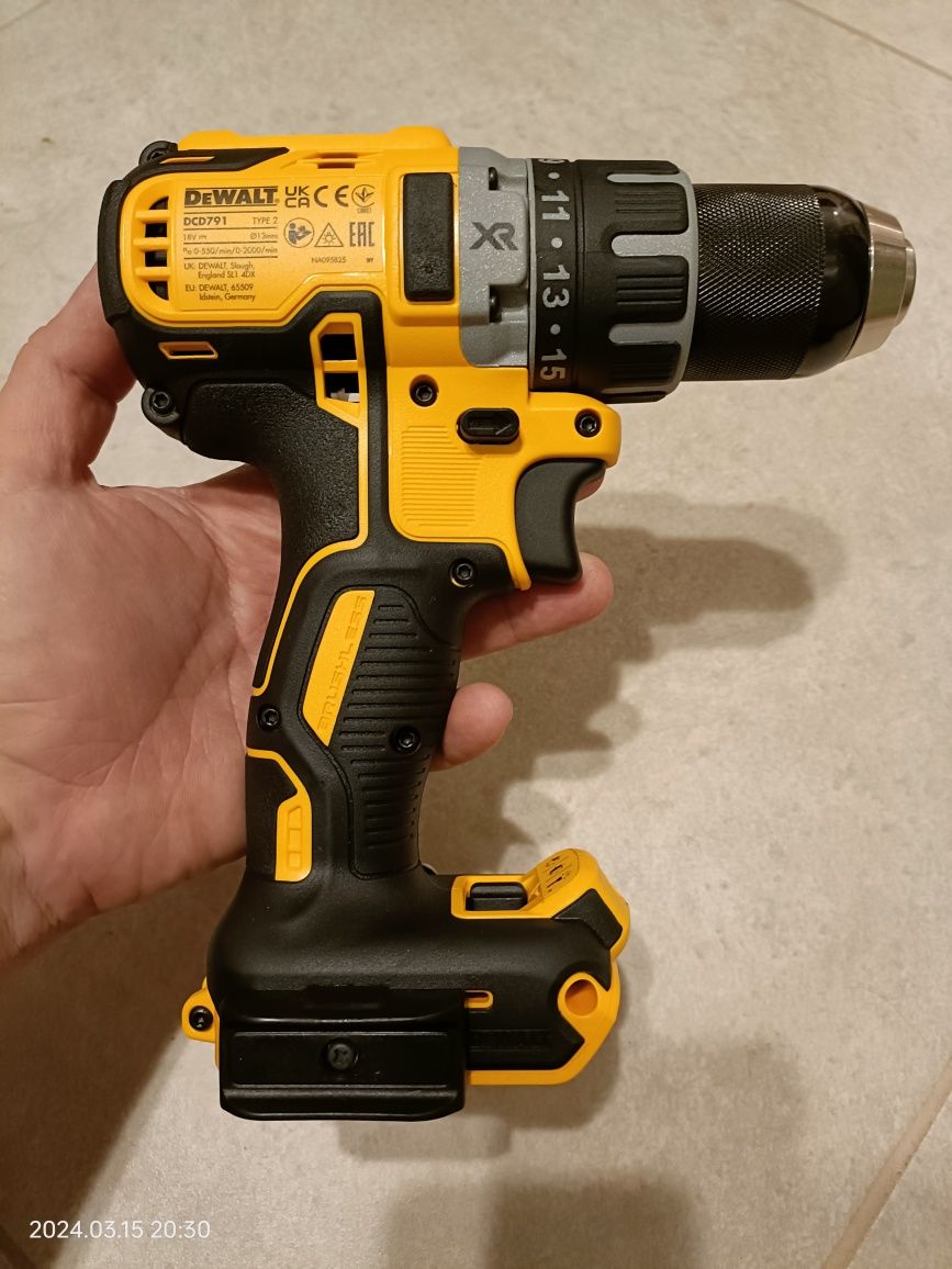 Dewalt DCD791 - TYPE 2