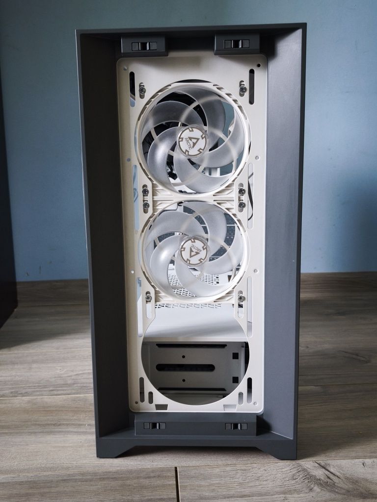 Corsair 4000d бяла