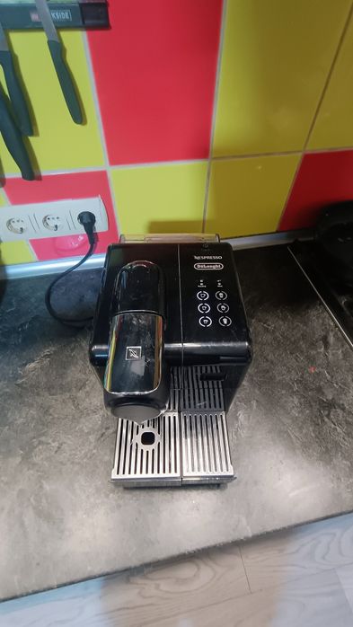 Espresor, aparat cafea, capsule, Latisima TouchNespresso