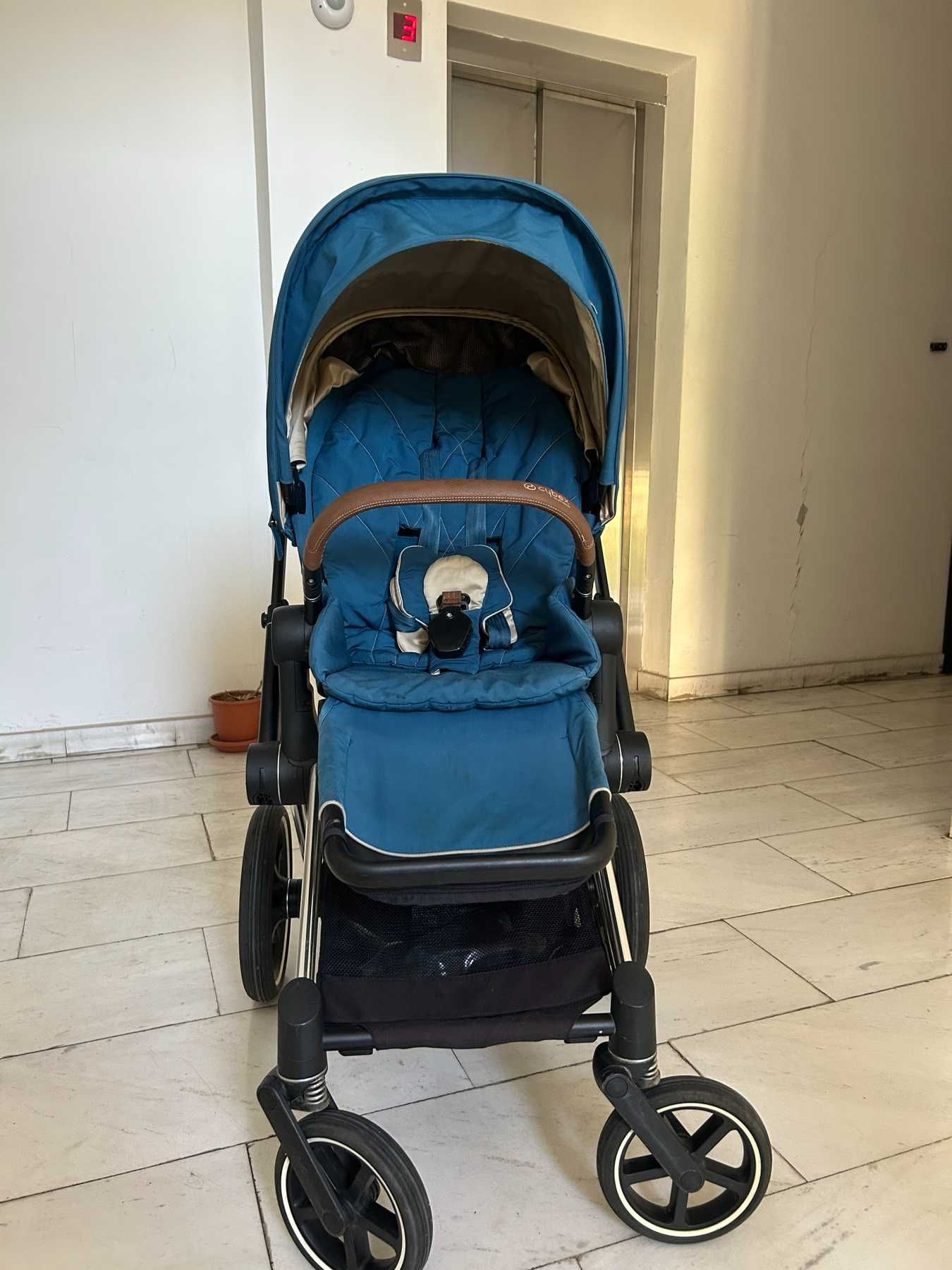 Количка Cybex Priam - шаси и летен кош