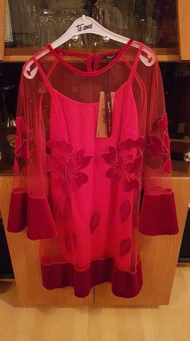 Rochie Roșie pentru petreceri cu tematică