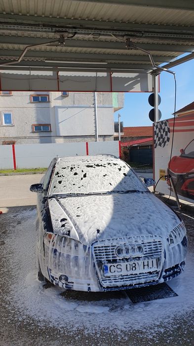 Vând Audi a4 b7 2.0 tdi bpw 140cp