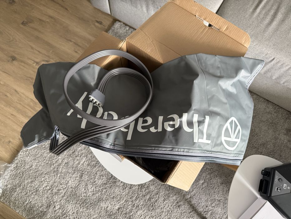 Therabody RecoveryAir aparat drenaj limfatic