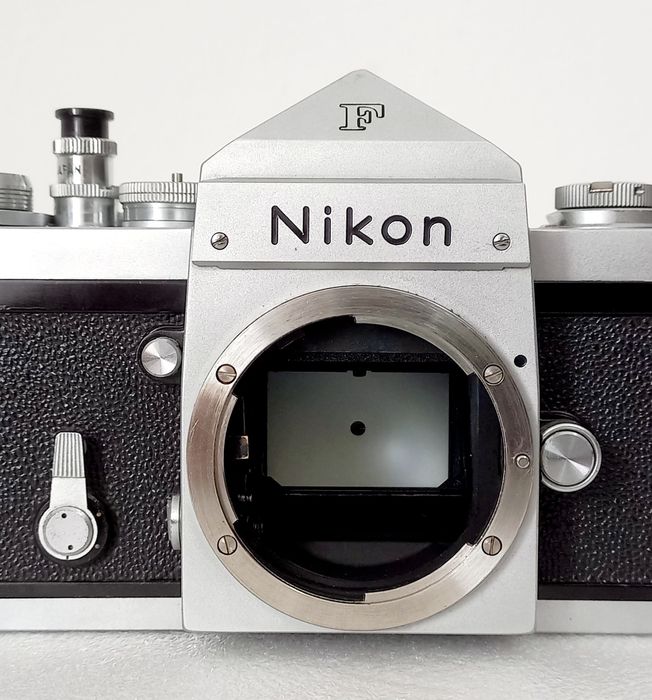 Aparat foto film vintage NIKON F - The Legend