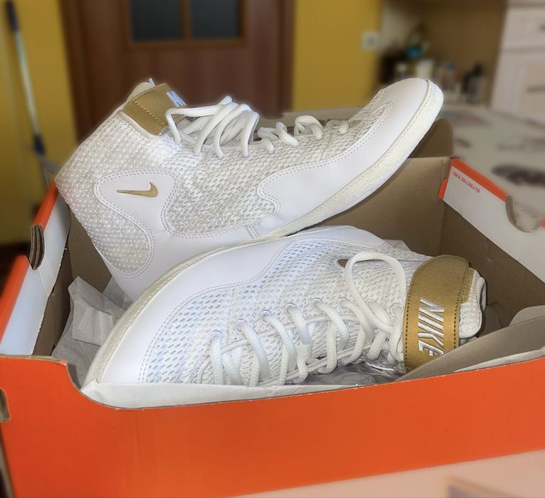 Борцови кецове Nike