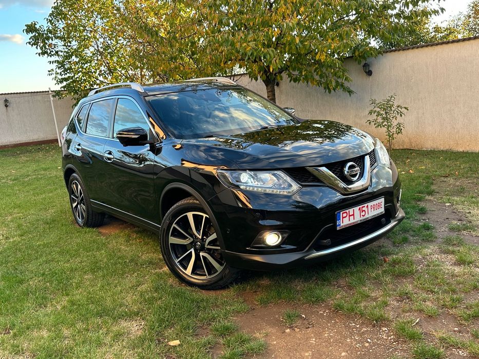 Nissan X-Trail NISSAN X TRAIL echipare TEKNA 4 X 4 Decuplabil negru 7 Locuri !
