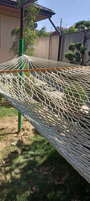 Продам гамак, широкий, в отличном состоянии, 1,5 м на 2,2 м