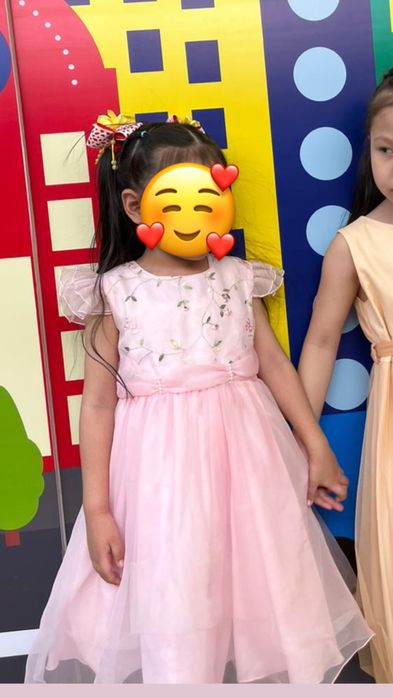 Розовое платье 5 лет