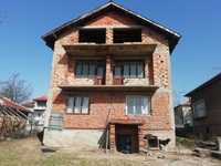Продавам къща в гр Оряхово област Враца