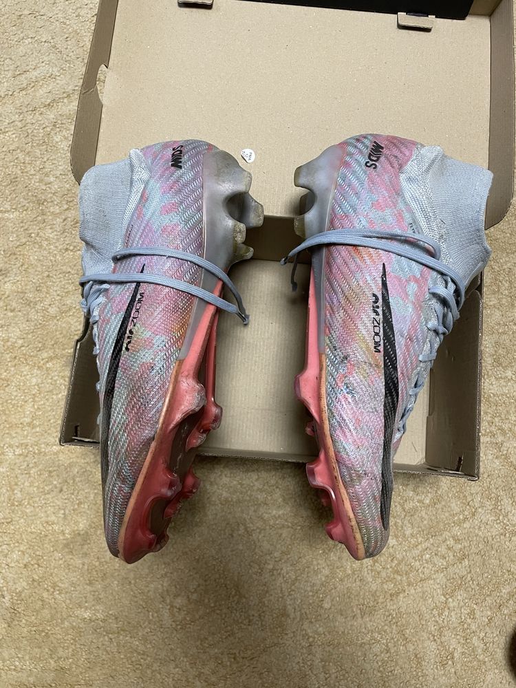 Butonki nike mercurial