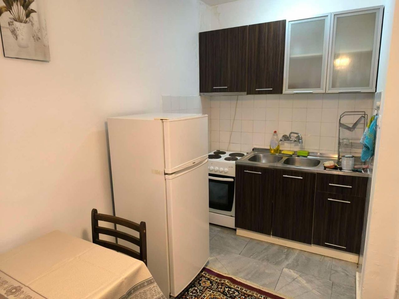 Дава се под наем Тристаен апартамент в София, Гео Милев - 100 кв.м за 700 € - Снимка #2