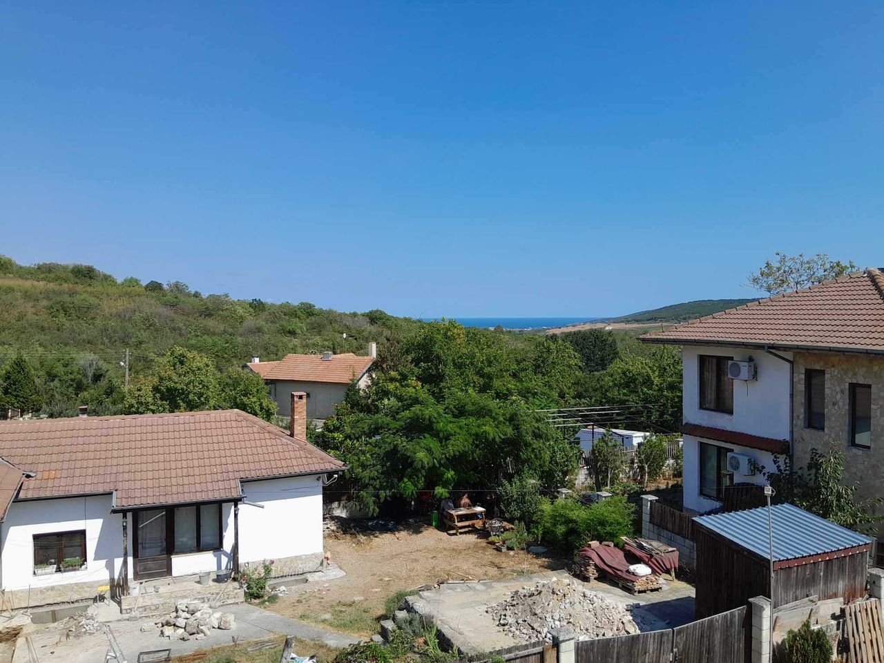 Продава се Къща в с. Генерал Кантарджиево, Област Варна - 308 кв.м за 1199 €/кв.м - Снимка #3