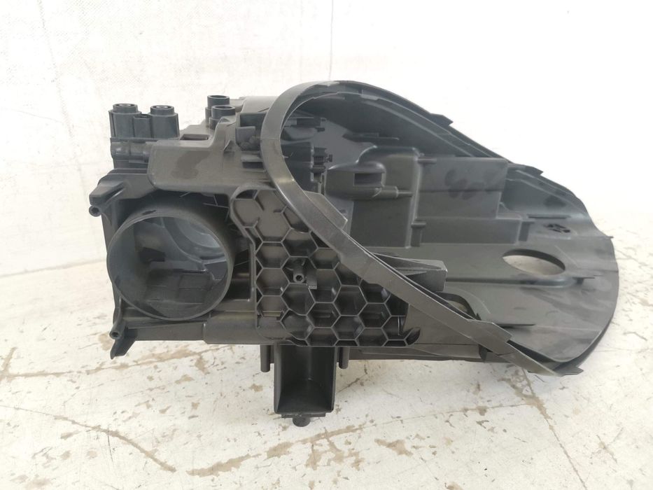 Порше Каен / Porsche Cayenne Капак На Фар Десен Led PO536 [ - ] В Добр