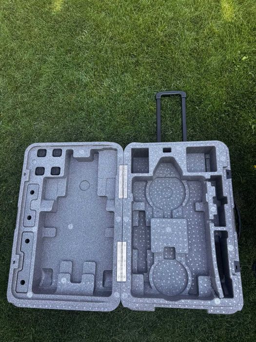 Unitree GO2 – Robot patruped inteligent, AI & control avansat