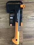 Topor Fiskars, nou. Original! Pret fix!