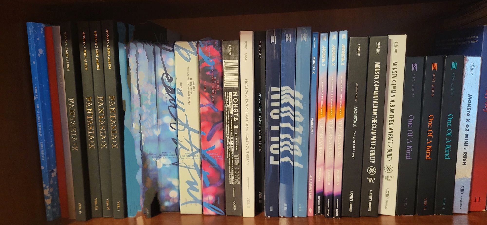 Albume MONSTA X + album autograf