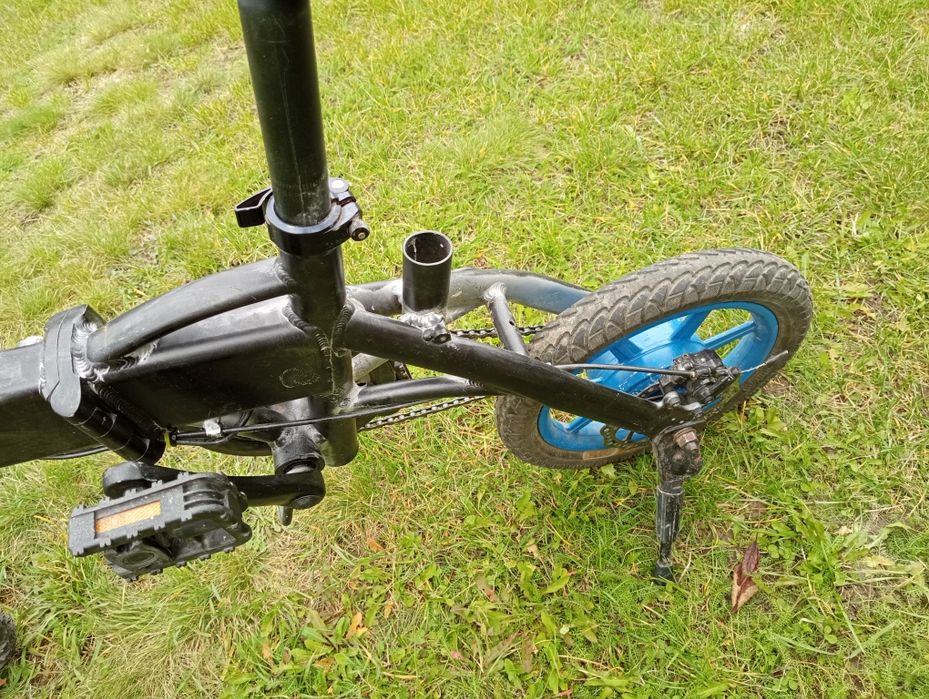 Bicicleta electrica cu propulsie si asitata