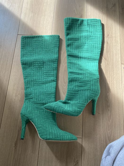 Ботуши с висок ток + шапка