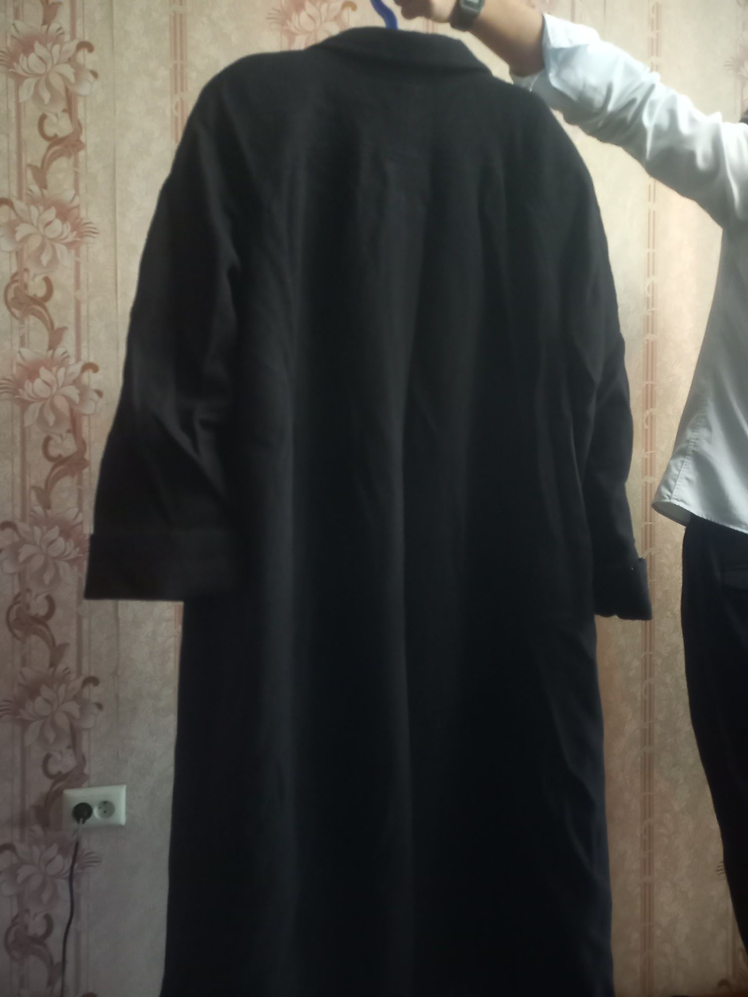 Ayollar kuzgi-qishki kiyimlari hadya qilinadi