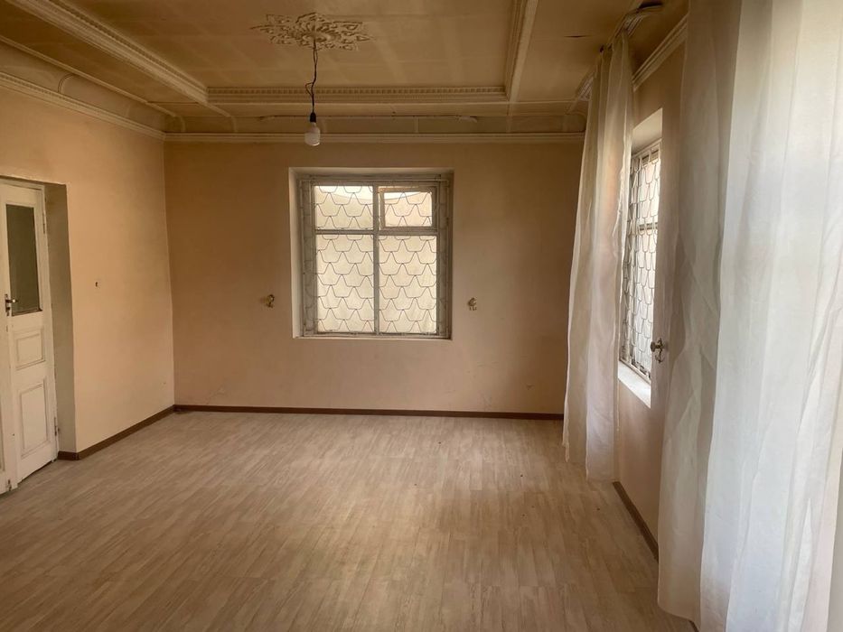 Ижарага участка берилади  дамарик  2 хона  300& шаройит бор лубойга