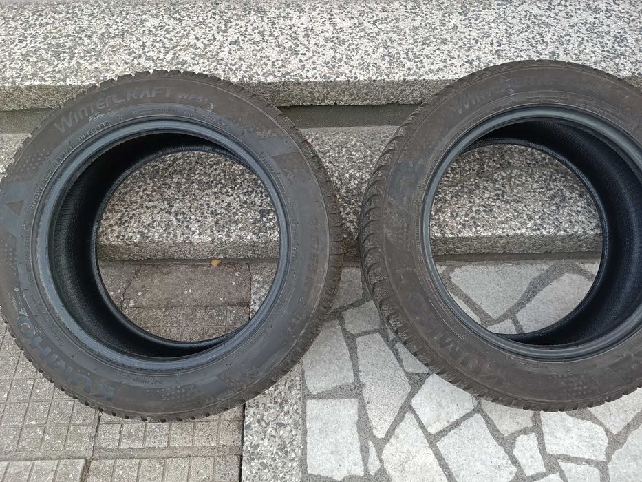 Две зимни гуми KUMHO 215/55/16