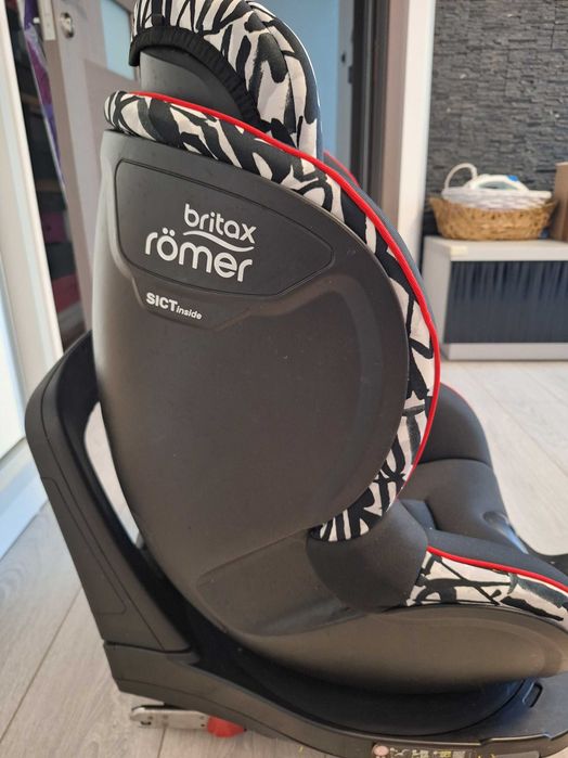 Scaun auto ISOFIX i-Size Britax Romer DUALFIX Letter Design