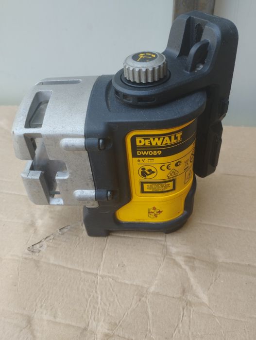 Laser dewalt lumina roșie