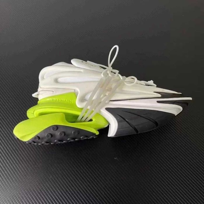 Balmain Unicorn Orice Model