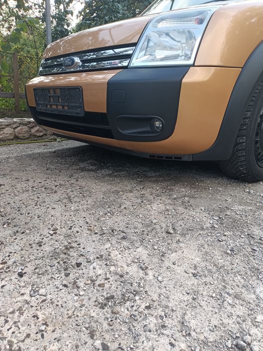 Vând Ford Tourneo Connect