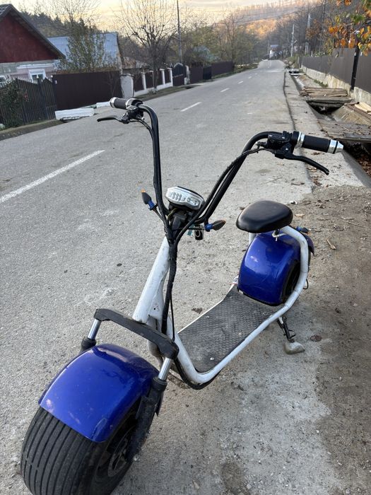 Vând scooter electric