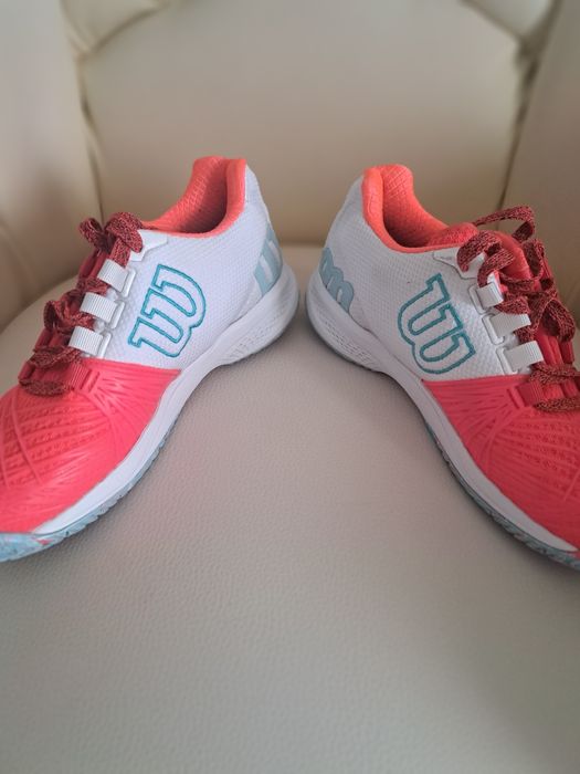 Adidași Wilson în stare impecabila