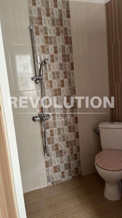 Дава се под наем Етаж от къща в Варна, Цветен квартал - 68 кв.м за 400 € - Снимка #7