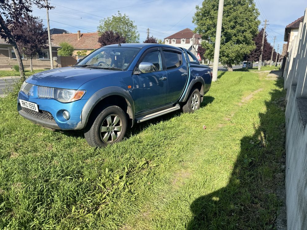 Mitsubishi L200 automata an stare foarte buna