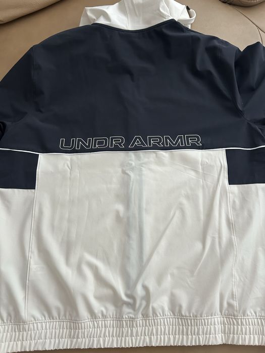 Ново яке /горнище Undr Armr