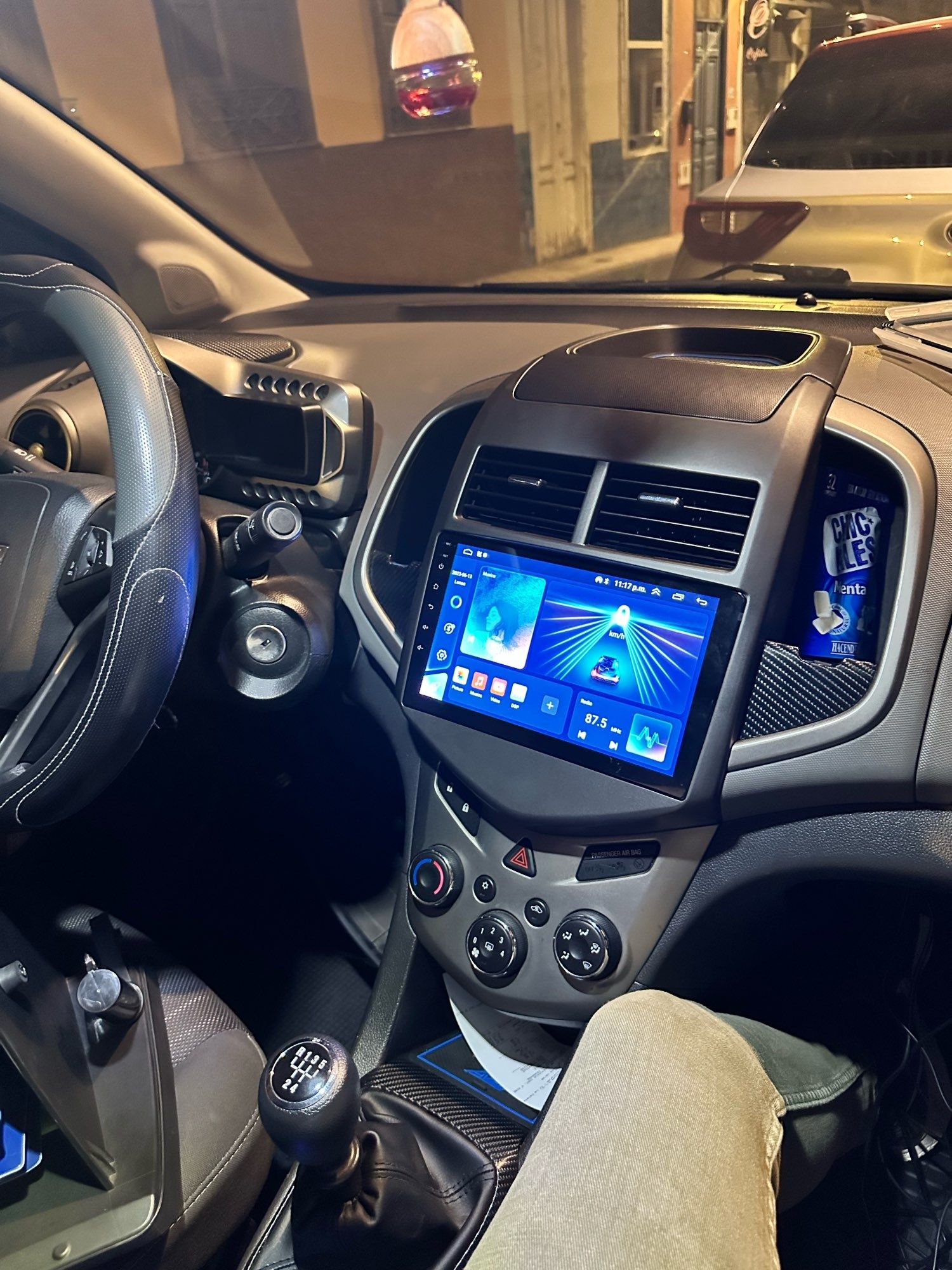 Navigatie android Chevrolet Aveo Waze YouTube GPS USB Carplay