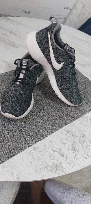 Nike sneakers unisex