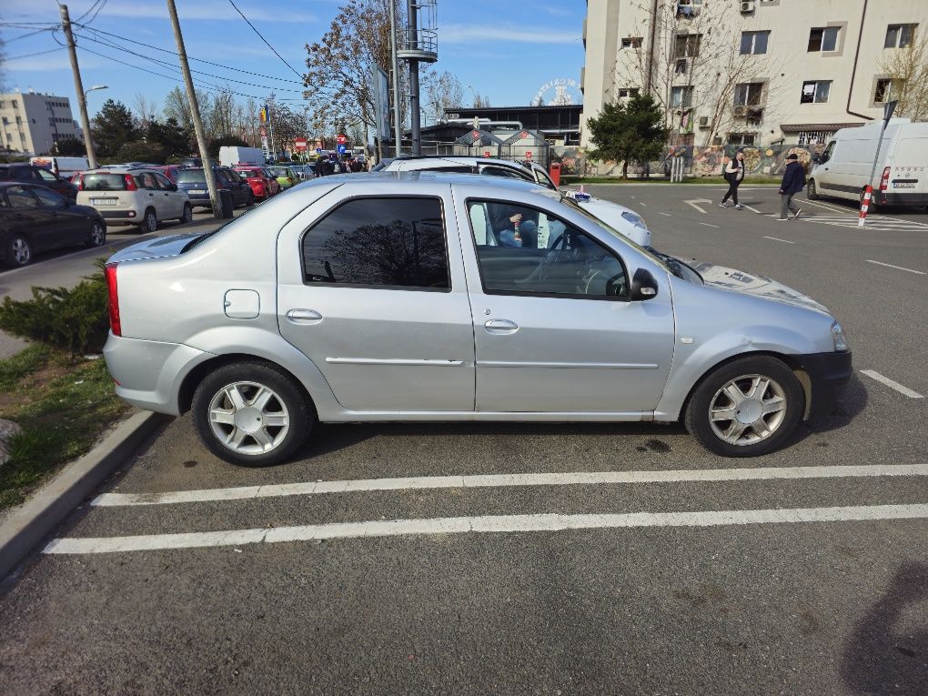 Vand Dacia Logan 2011